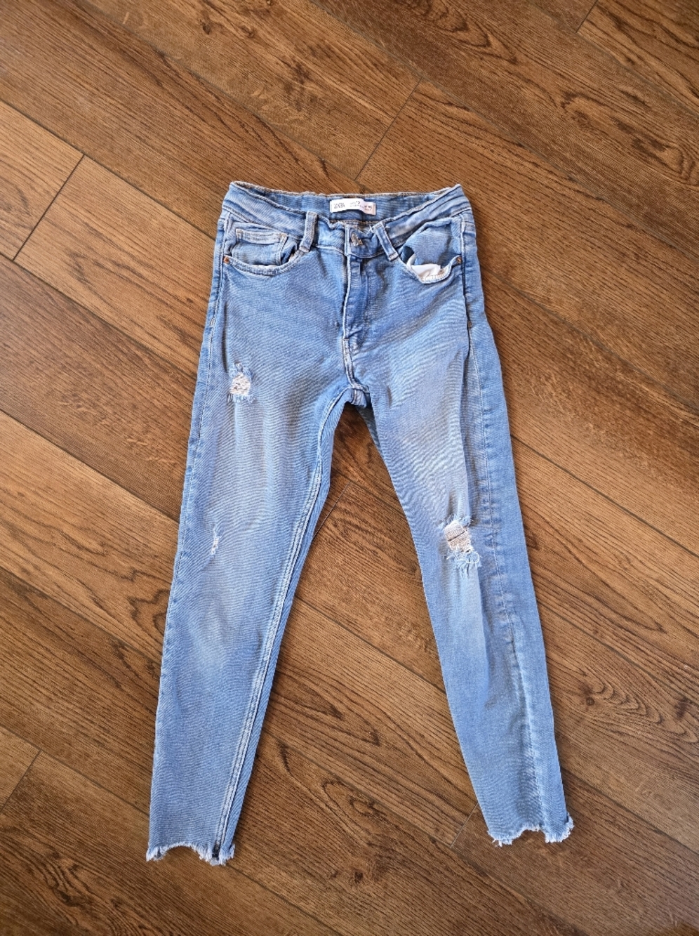 Zara Light Wash Distressed Skinny Jeans